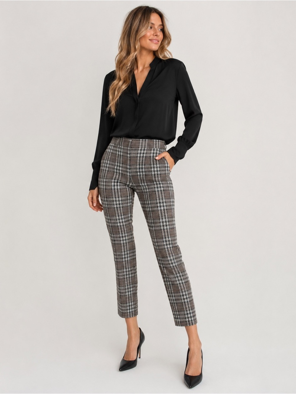 Theory plaid wool kick capri pants size 6 in excellent like-new condition